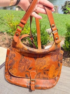 Patricia Nash leather cross body purse